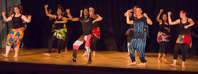 Danse africaine Théâtr'à Hélices